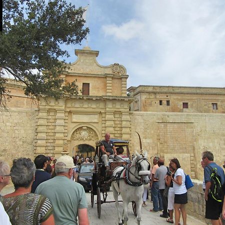 Ferienwohnung Palazzo 16Th Century Mdina, Opposite St Paul'S Cathedral By 360 Estates Exterior foto