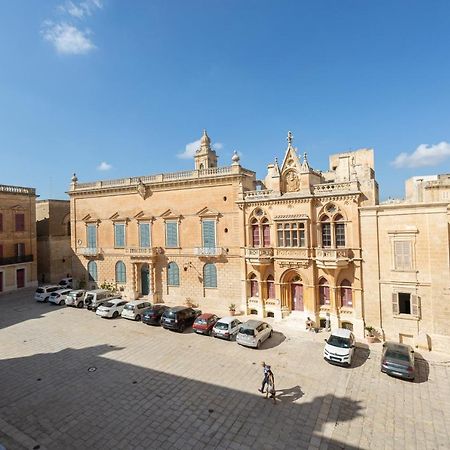 Ferienwohnung Palazzo 16Th Century Mdina, Opposite St Paul'S Cathedral By 360 Estates Exterior foto