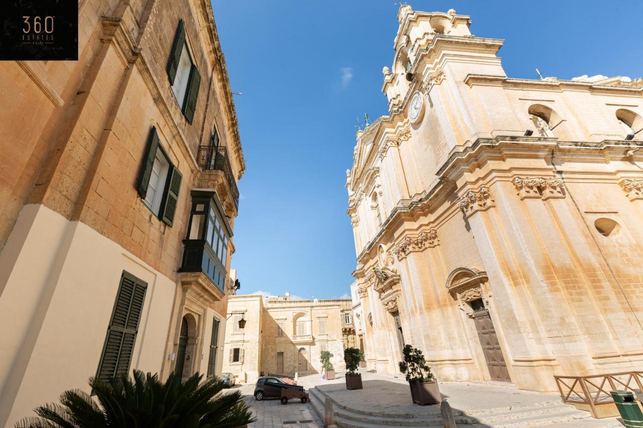 Ferienwohnung Palazzo 16Th Century Mdina, Opposite St Paul'S Cathedral By 360 Estates Exterior foto