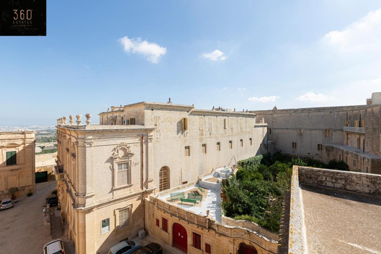 Ferienwohnung Palazzo 16Th Century Mdina, Opposite St Paul'S Cathedral By 360 Estates Exterior foto